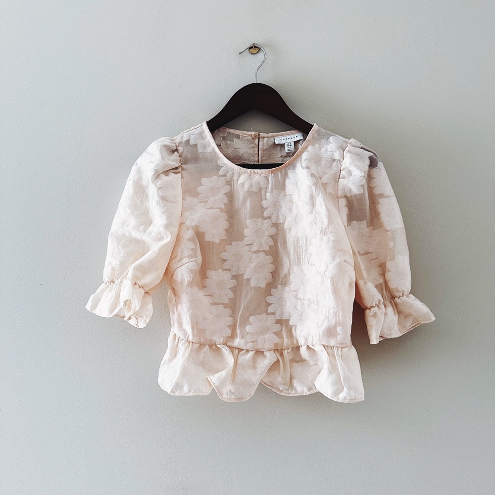 Topshop • Ruffled Flower Texture Puff Short Sleeve Blouse
